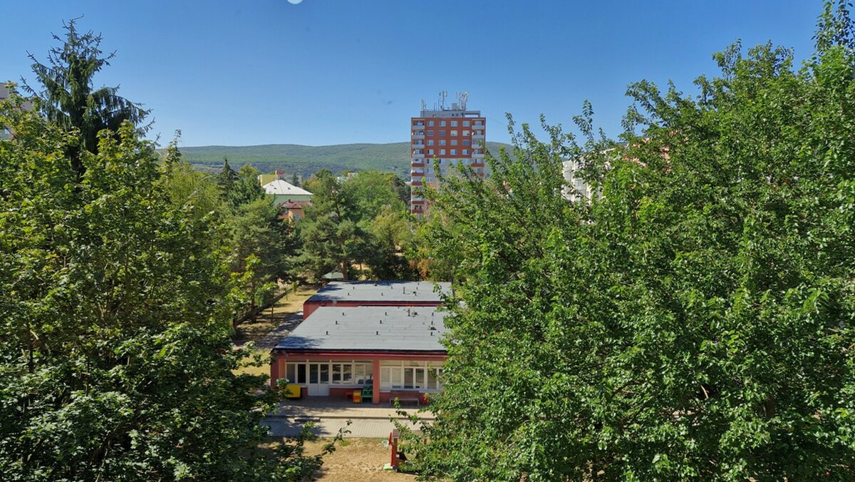 Na predaj 3-izbový byt s balkónom po rozsiahlej rekonštrukcií - NMnV — foto 34