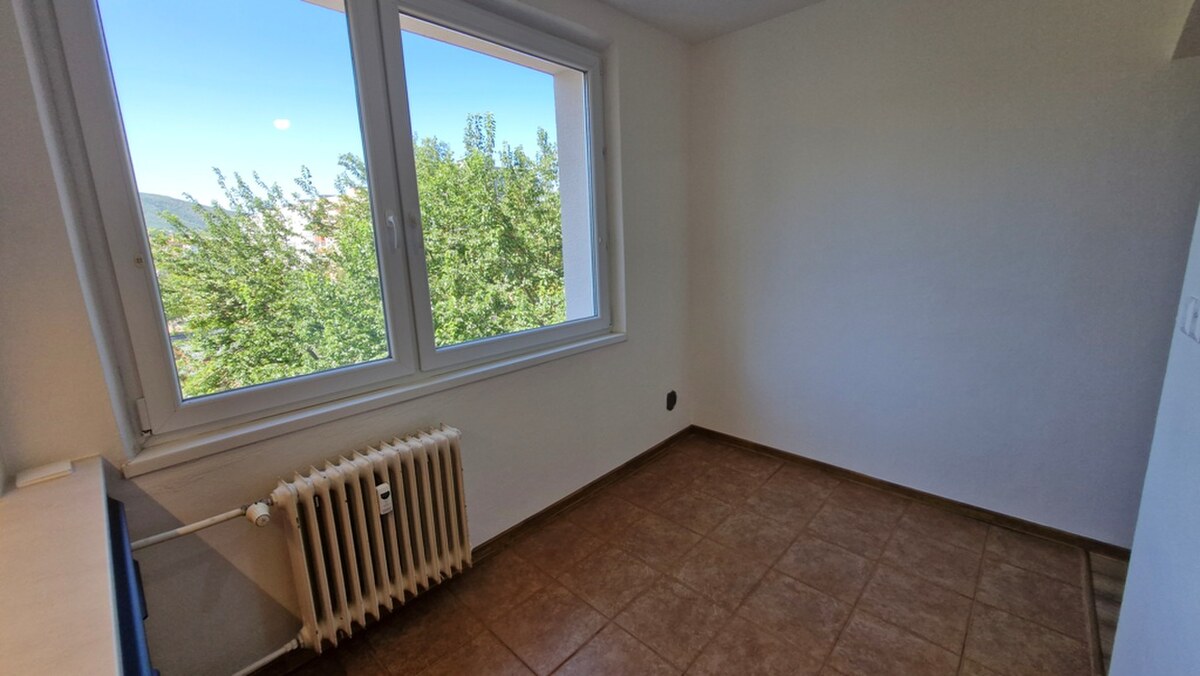 Na predaj 3-izbový byt s balkónom po rozsiahlej rekonštrukcií - NMnV — foto 6