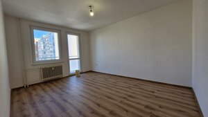 Na predaj 3-izbový byt s balkónom po rozsiahlej rekonštrukcií - NMnV — foto 12