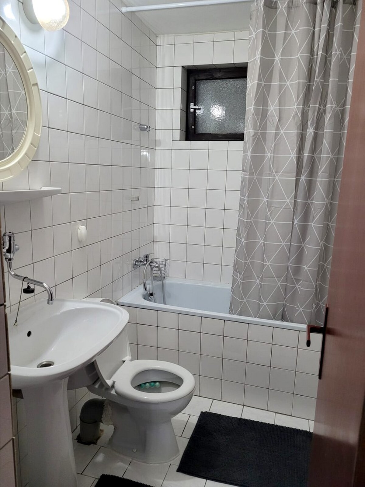 Prenájom 2 izbový byt s parkovaním Pod Párovcami, Piešťany. — foto 5