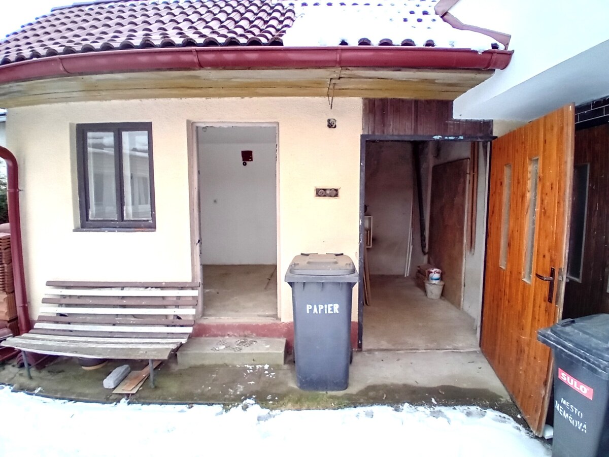 Rodinný dom, Nemšová časť Ľuborča, pozemok 1064 m2 — foto 5