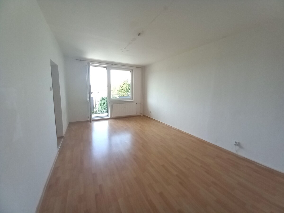 Predaj krásny 3-izbový byt + balkón, v peknom, tichom prostredí, v tes — foto 2