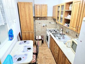 PRENÁJOM 3 IZBOVÝ BYT / CENTRUM / LOGGIA / PIVNICA / ZARIADENÝ — foto 3