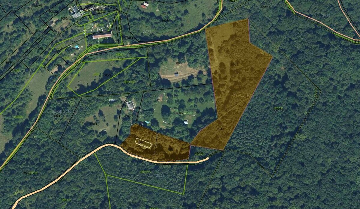 JEDINEČNÁ NEHNUTEĽNOSŤ POD HRADOM TEMATÍN – RODINNÝ DOM + 13046m2 — foto 13
