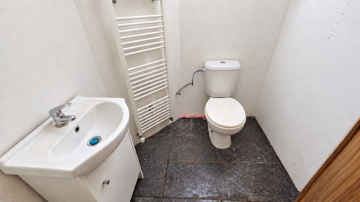JEDINEČNÁ NEHNUTEĽNOSŤ POD HRADOM TEMATÍN – RODINNÝ DOM + 13046m2 — foto 25