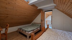 JEDINEČNÁ NEHNUTEĽNOSŤ POD HRADOM TEMATÍN – RODINNÝ DOM + 13046m2 — foto 29