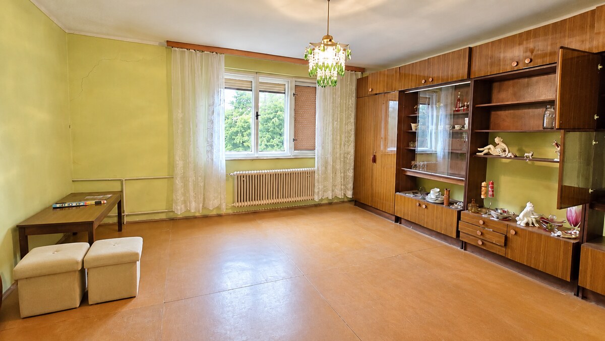 Priestranný rodinný dom na Floreáte v Piešťanoch – pozemok 616 m² — foto 24