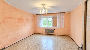 Priestranný rodinný dom na Floreáte v Piešťanoch – pozemok 616 m² — foto 17