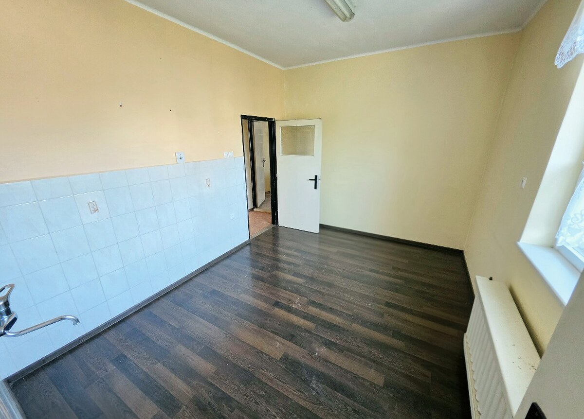 RODINNÝ DOM V LUKRATÍVNEJ LOKALITE BÁNOVCE NAD BEBRAVOU — foto 7