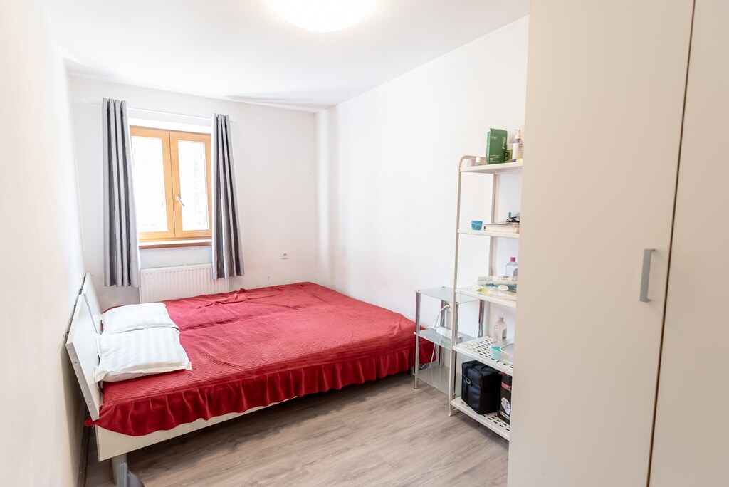 Na prenájom 3-izbový rodinný dom, Roľnícka ul. – Vajnory, voľný ihneď — foto 7