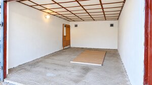 NA PREDAJ MUROVANÁ GARÁŽ S ELEKTRINOU 18 m² ZVOLEN – BLÍZKO CENTRA — foto 2