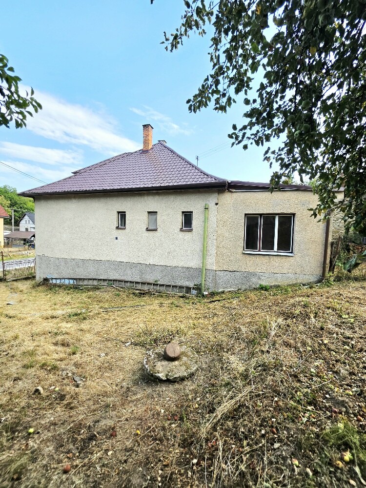 REZERVOVANÉ Rodinný dom s krásnym pozemkom v obci Kšinná/POZEMOK 831 m — foto 13