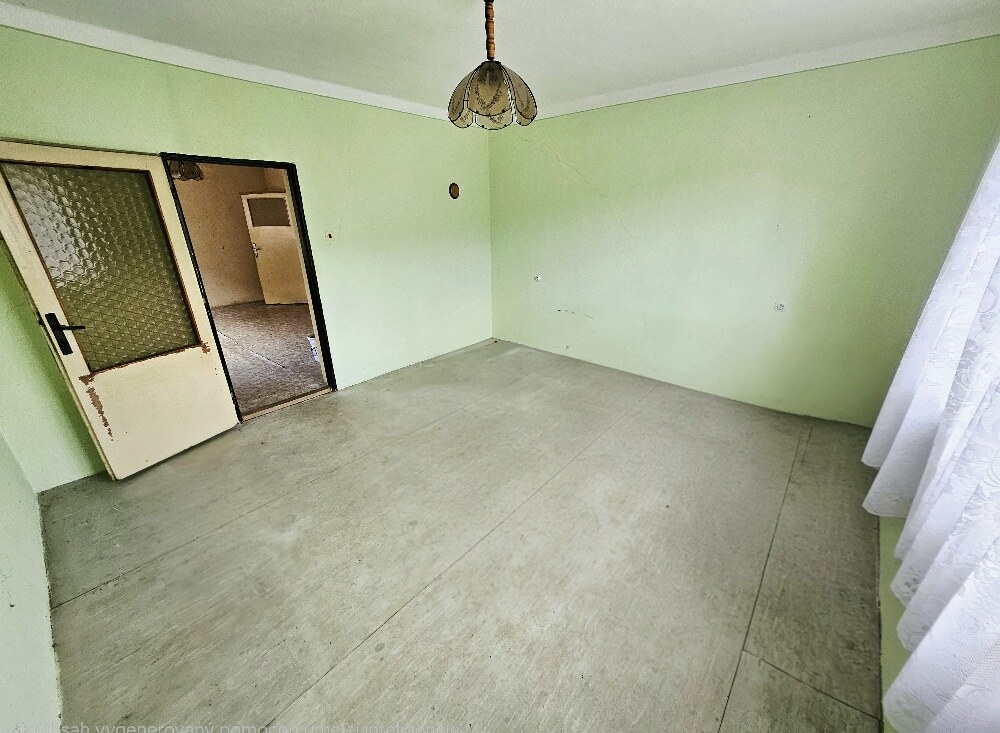 REZERVOVANÉ Rodinný dom s krásnym pozemkom v obci Kšinná/POZEMOK 831 m — foto 6