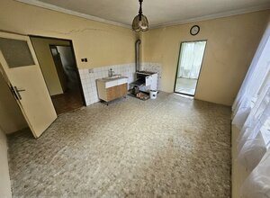 REZERVOVANÉ Rodinný dom s krásnym pozemkom v obci Kšinná/POZEMOK 831 m — foto 8