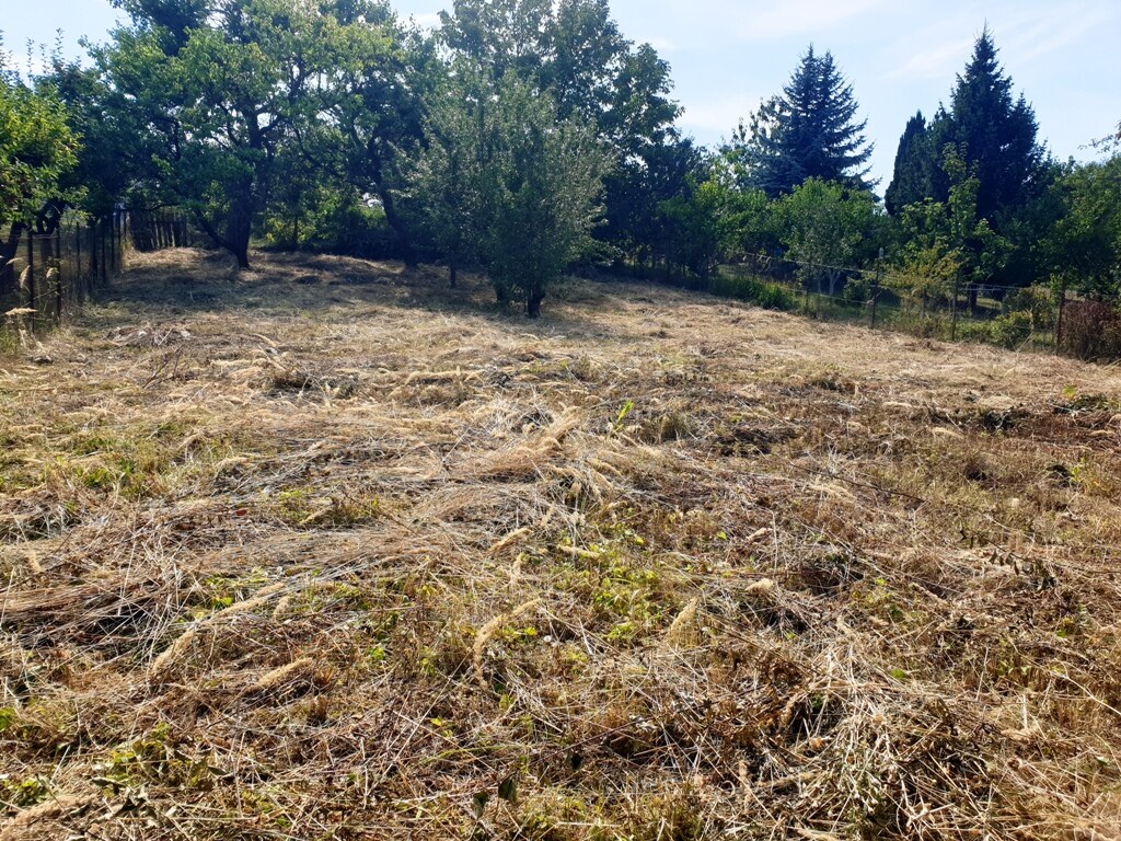 Investičný pozemok "záhrada" o výmere 691 m2 - Nové Mesto n/V — foto 9