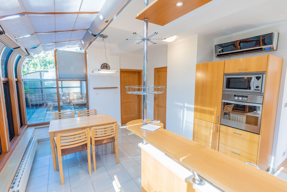 Na predaj výnimočný 3-izbový byt s veľkou terasou, 151 m2, Horský park — foto 18