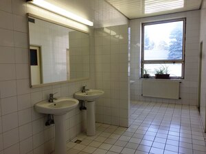 Administratívna budova so sklad. priestormi 1200 m2 - Tr. Bohuslavice — foto 31