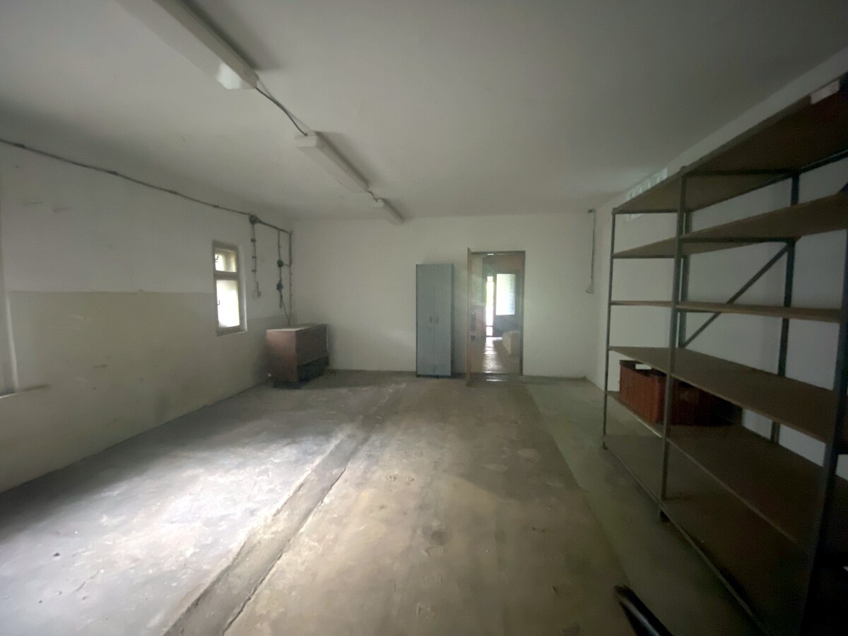 Komerčná budova - Ilava - centrum mesta — foto 5