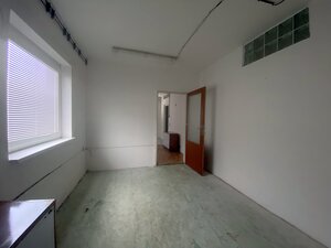 Komerčná budova - Ilava - centrum mesta — foto 14