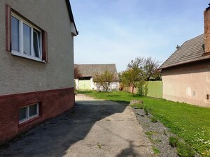 2-podlažný rodinný dom 320 m2 s pozemkom 1518 m2 - Bzince p. Javorinou — foto 3