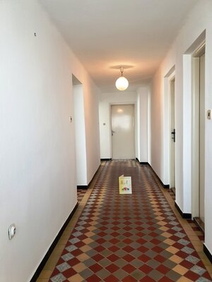 2-podlažný rodinný dom 320 m2 s pozemkom 1518 m2 - Bzince p. Javorinou — foto 25