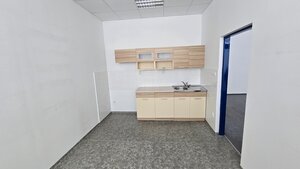 Kancelária 70 m² (50m2 + 20m2) na prenájom - Piešťany, Vajanského — foto 3