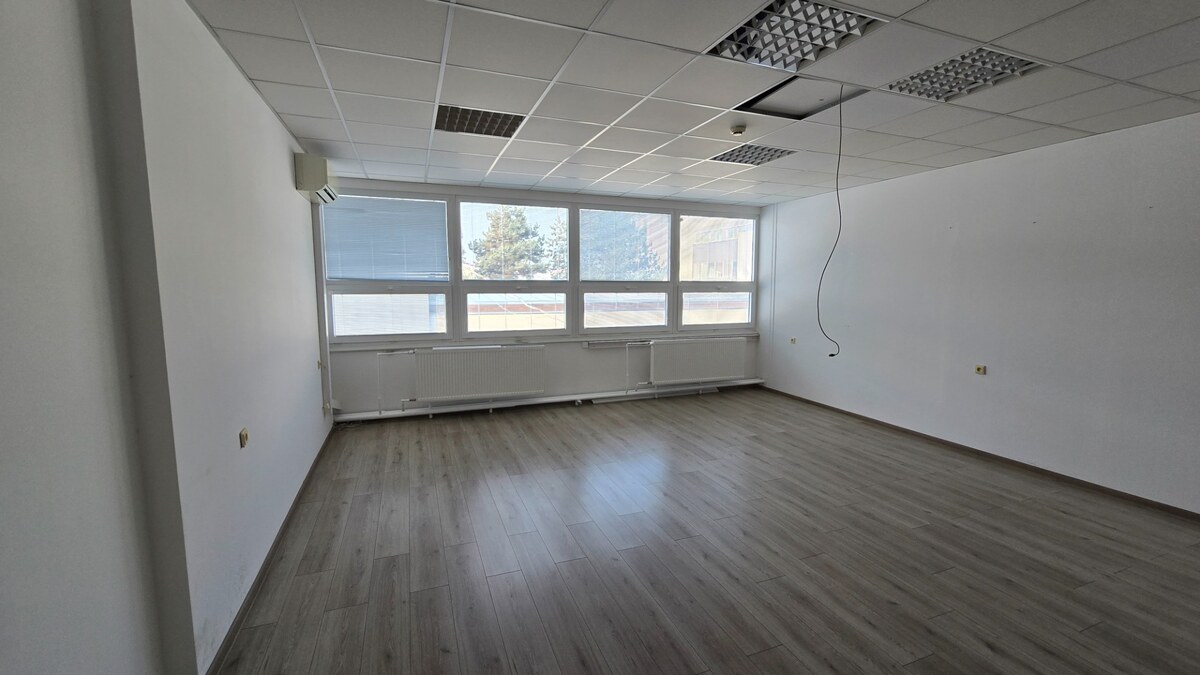 Voľná kancelária 45,5 m² na prenájom - Piešťany, Vajanského