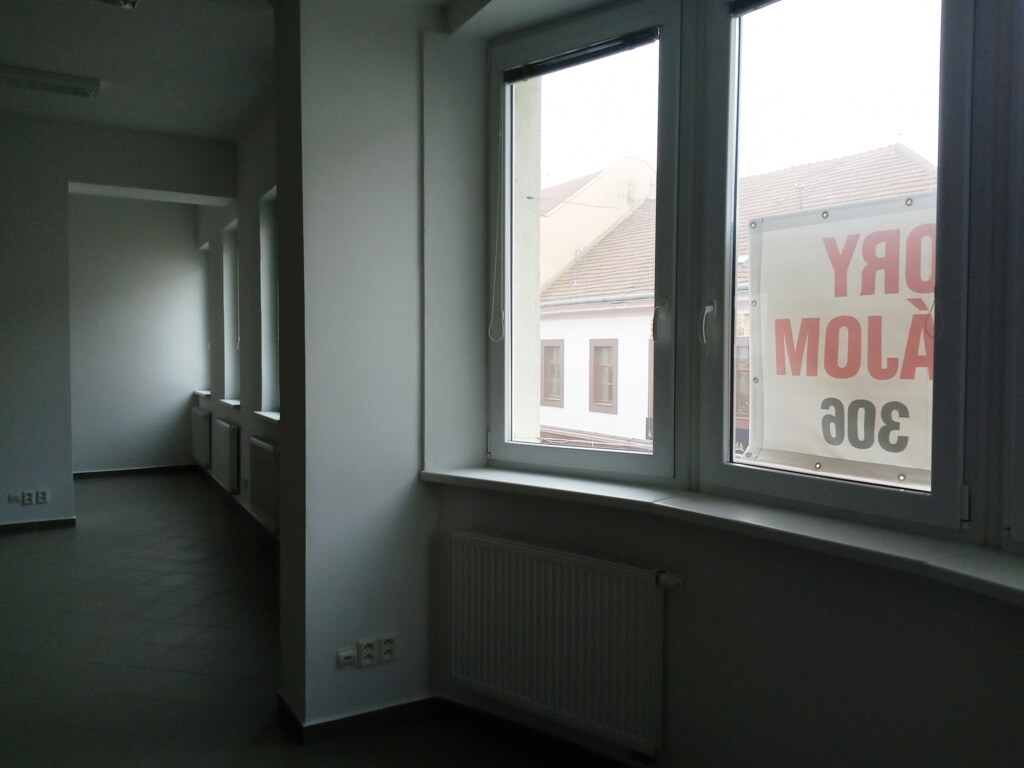 Kancelárske/ obchodné priestory 112 m2, pešia zóna Nitra — foto 4