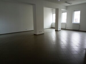 Kancelárske/ obchodné priestory 112 m2, pešia zóna Nitra — foto 2