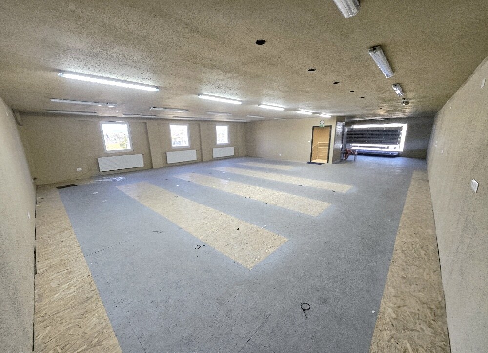 Komerčný areál pri hlavnom ťahu–Bánovce nad Bebravou 2466m2-EXKLUZÍVNE — foto 16