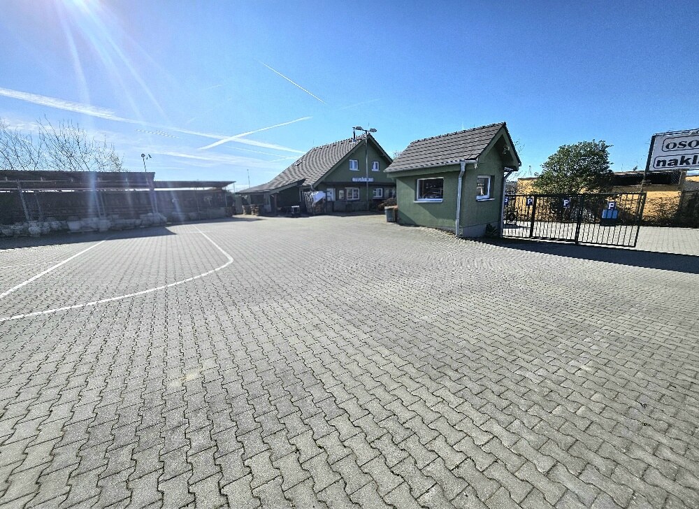 Komerčný areál pri hlavnom ťahu–Bánovce nad Bebravou 2466m2-EXKLUZÍVNE — foto 4
