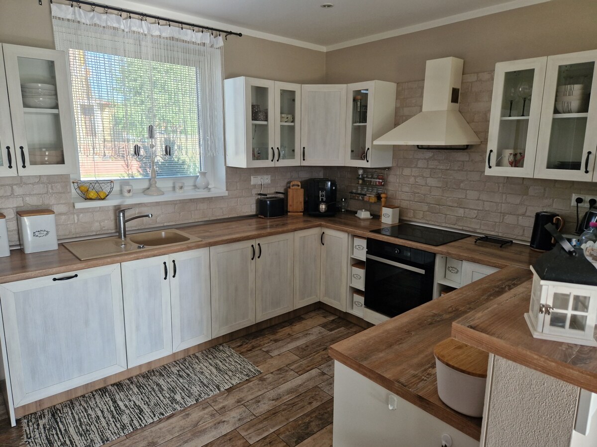 Novostavba - bungalov 100 m2 v obci Košeca, pozemok 800 m2 — foto 5