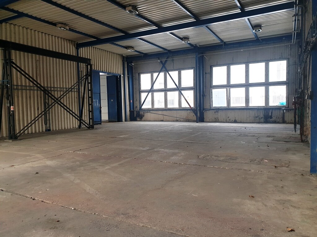 Priemyselný objekt 8 000 m2 s halou 991 m2 - Trenčianske Bohuslavice — foto 20