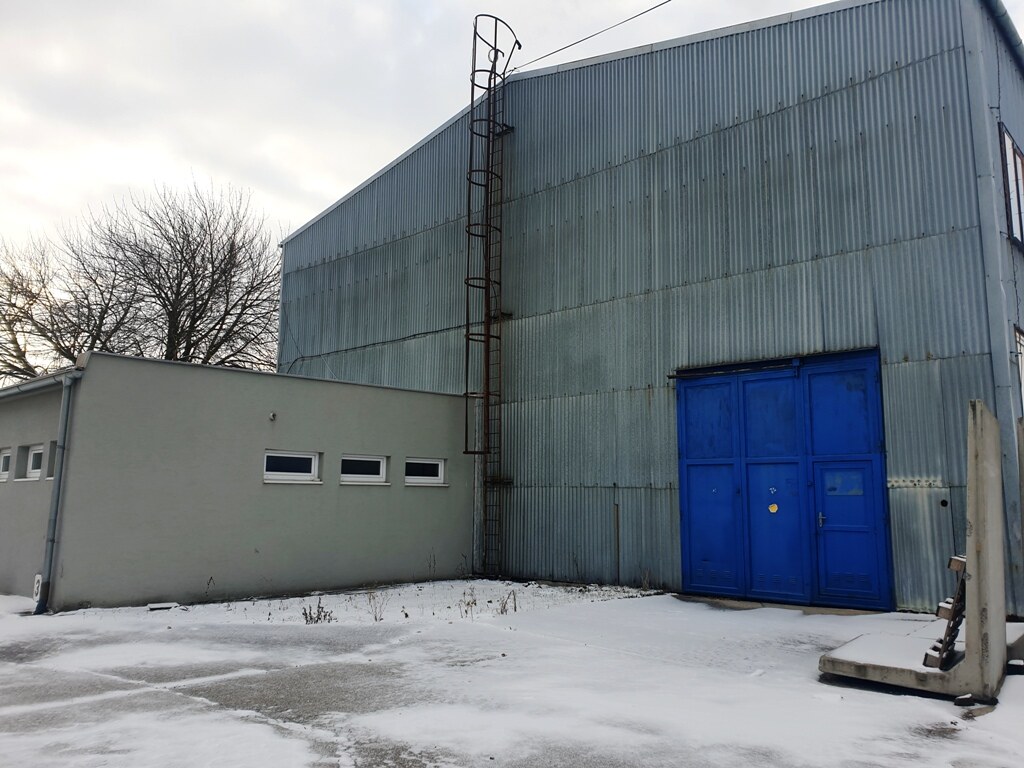 Priemyselný objekt 8 000 m2 s halou 991 m2 - Trenčianske Bohuslavice — foto 7