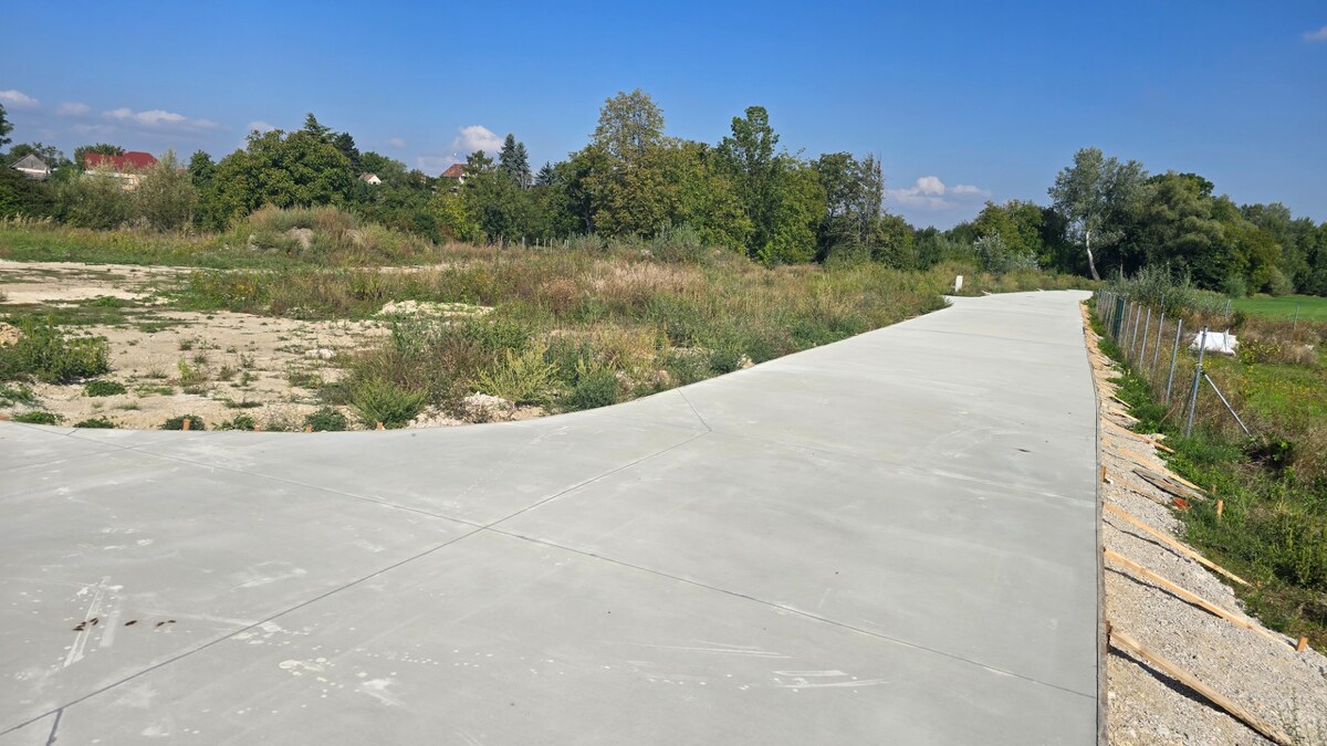 PREDAJ STAVEBNÝ POZEMOK 607 M² BOROVCE /VODA, ELEKTRINA, KANALIZÁCIA/ — foto 6