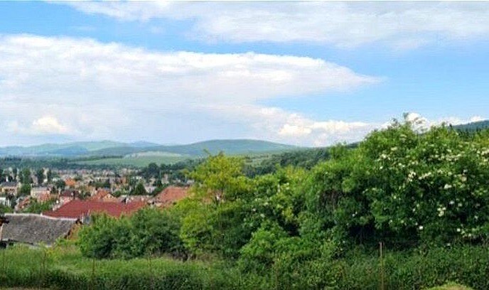 Slnečný pozemok s pekným výhľadom 633m2, Banka pri Piešťanoch — foto 2