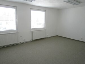 Prenájom kancelárskych priestorov-21m2, Vrbovská Cesta, Piešťany — foto 3
