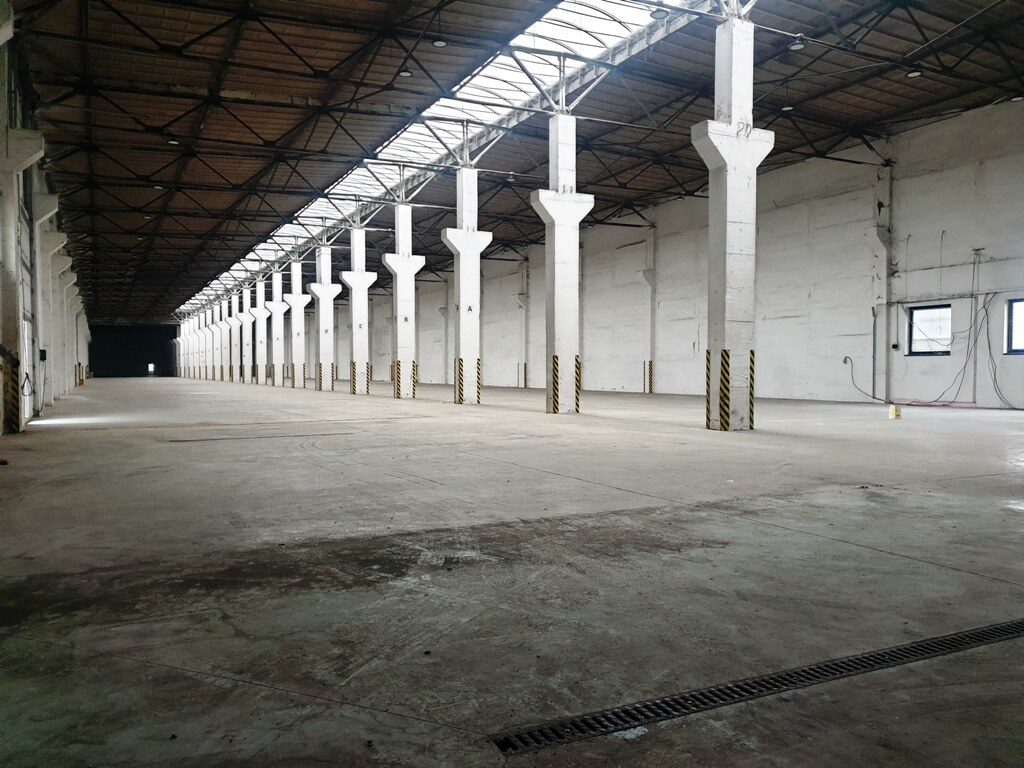 Prenájom - výrobná hala s rozlohou 4 000 m² - Tr. Bohuslavice, NMnV — foto 6