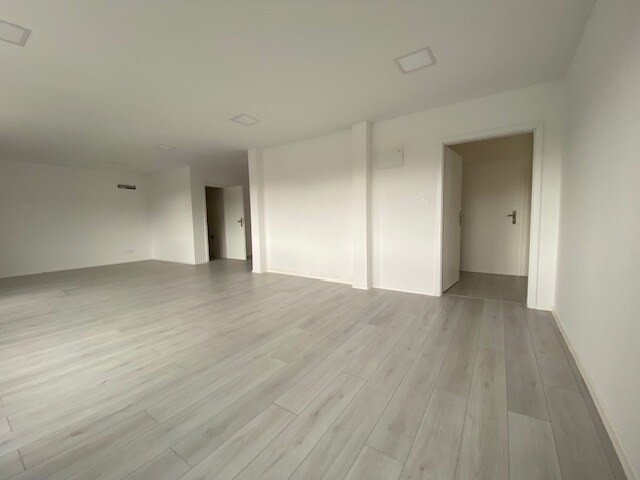 Kancelárske a prevádzkové priestory- Dubnica nad Váhom (52 m2, 104 m2) — foto 13