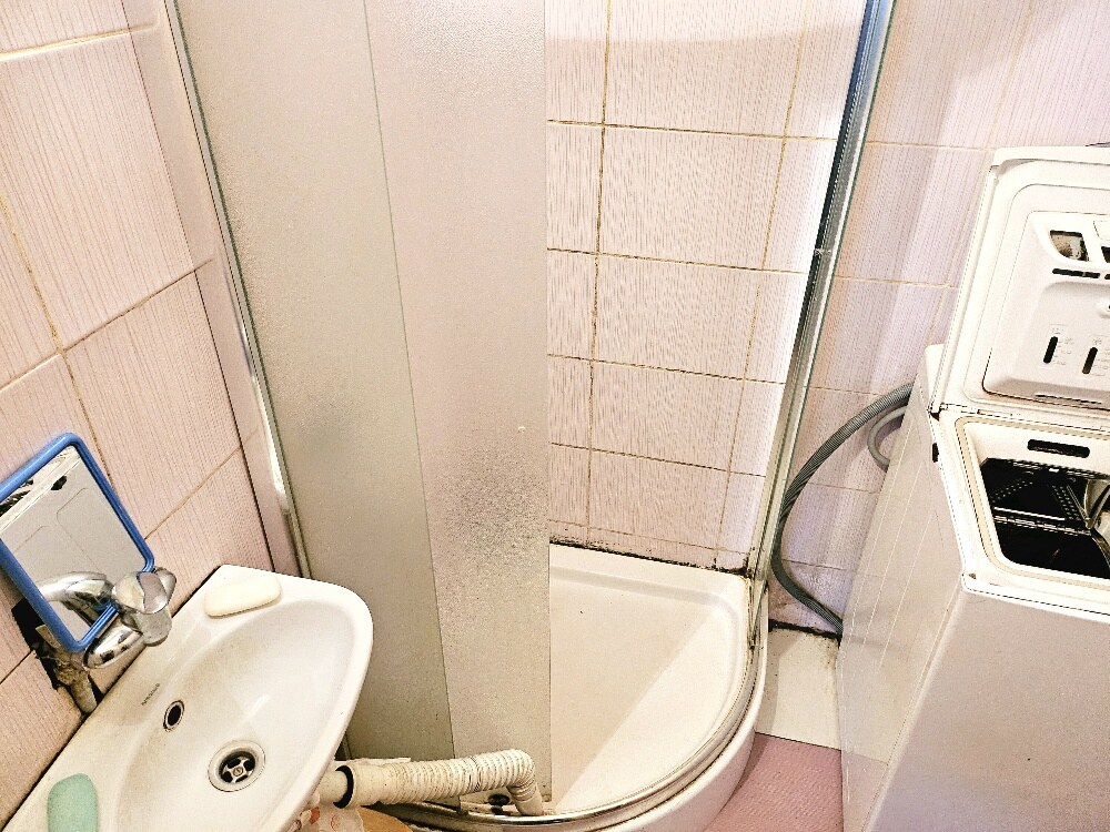 2 izbový byt Bánovce nad Bebravou / CENTRUM / LOGGIA   / PIVNICA — foto 3
