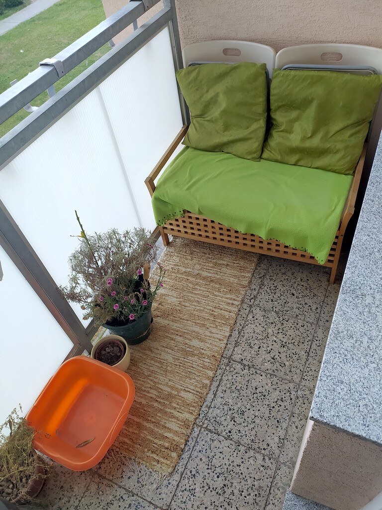 Prenajom izby s príslušenstvom a loggiou v trojizbovom byte, Piešťany — foto 7