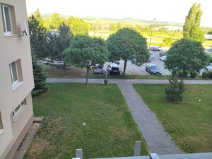 Prenajom izby s príslušenstvom a loggiou v trojizbovom byte, Piešťany — foto 8