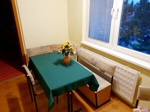 REZERVOVANÉ /3 izbový byt Bánovce nad Bebravou  / STRED  / 72m2 / BALK — foto 2