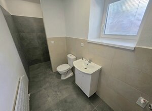 PRENÁJOM Bánovce nad Bebravou/2 IZBOVÝ BYT/CENTRUM-STRED/70m2 — foto 6